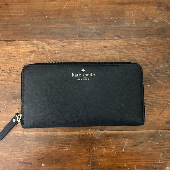 SALE - Kate Spade Wallet, Black - Picture 1 of 3